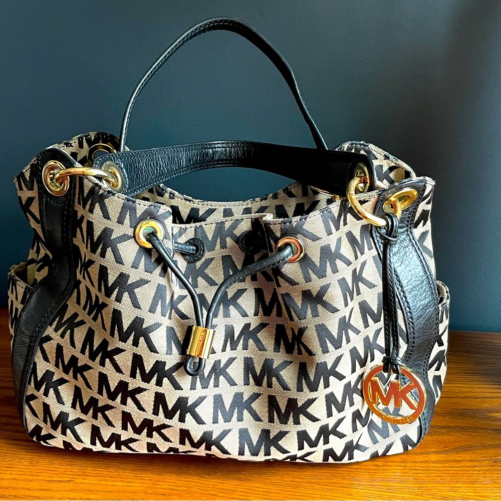 Micheal Kors Handbag